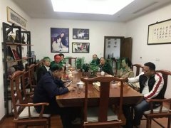 苍南县民政局领导莅临尊龙集团集团参观指导