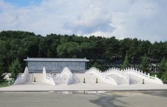 一面墙，一道景：九龙照壁浮雕景墙的诗画之美